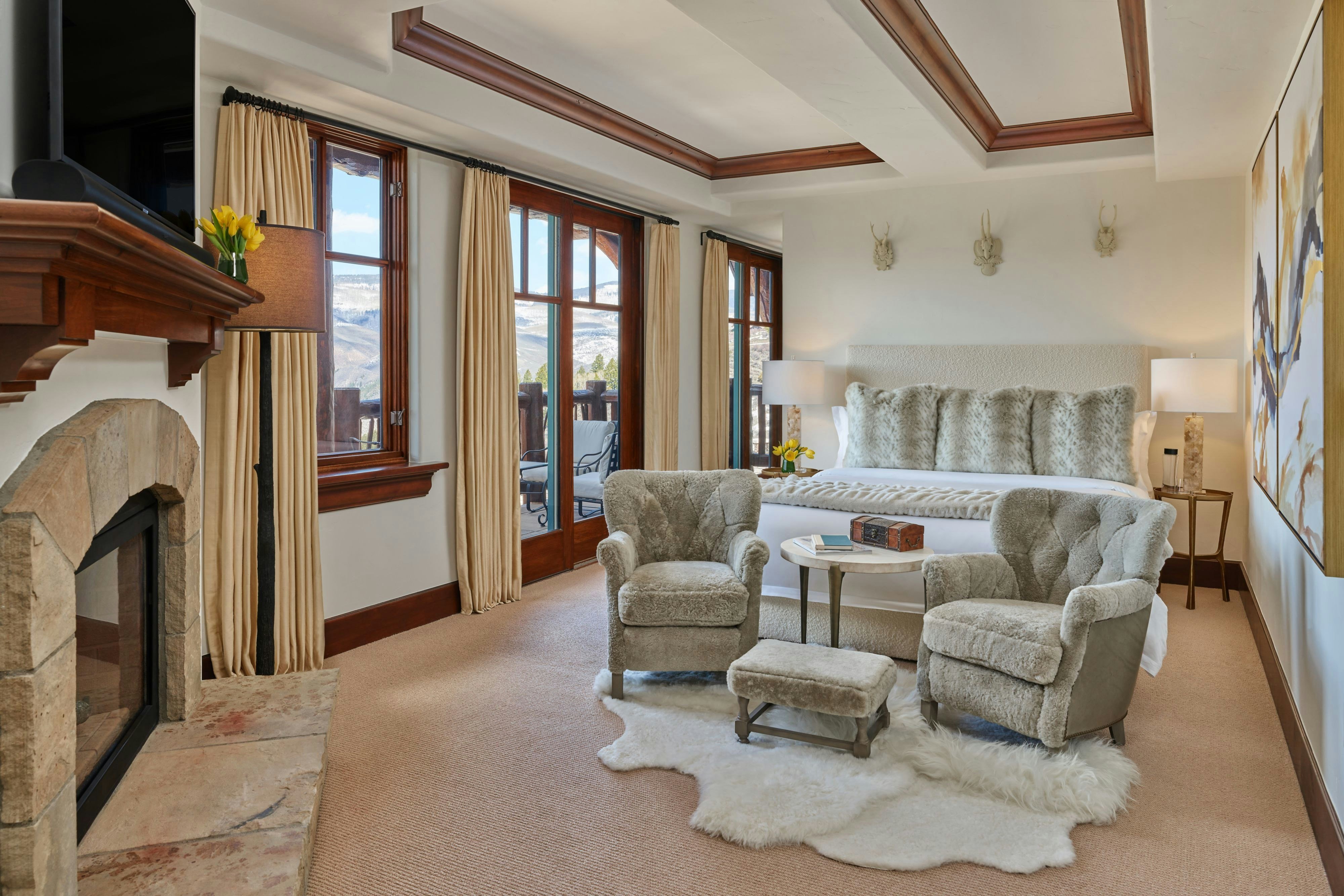 山谷景观， 3 卧室顶层套房， 阳台， 壁炉