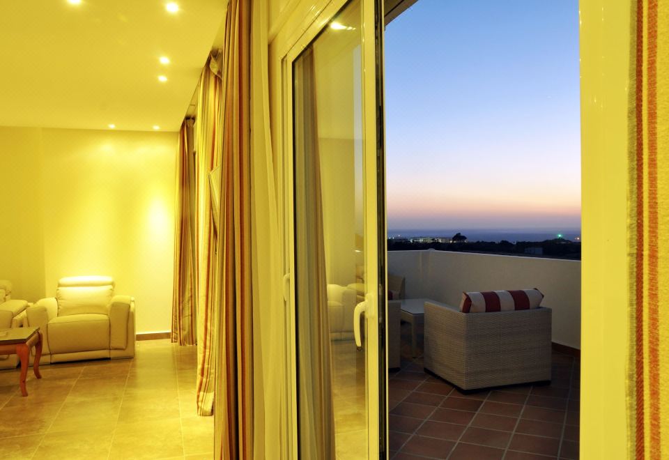 Four-Bedroom Apartment With Sea View