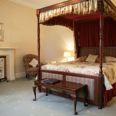 Superior Four-Poster Double Room Glengarry Castle Hotel Promo Code