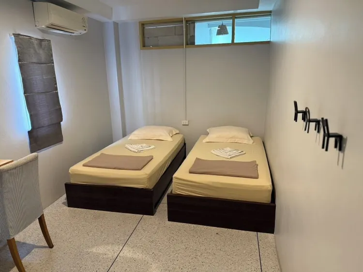 ห้องเบสิค เตียงแฝด