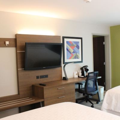 Standard Room With 2 Double Beds And Mobility Accessible Tub Holiday Inn Express & Suites San Antonio-West-SeaWorld Area, an IHG Hotel Promo Code