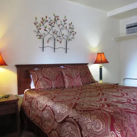 Sonoma Lodge