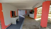House - Sleeps 4 - Patio - Parking