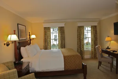 Publick House Historic Inn and Country Motor Lodge Hotel a 