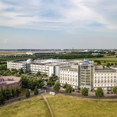 Globana Airport Hotel