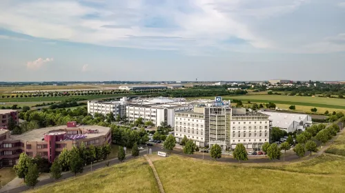 Globana Airport Hotel