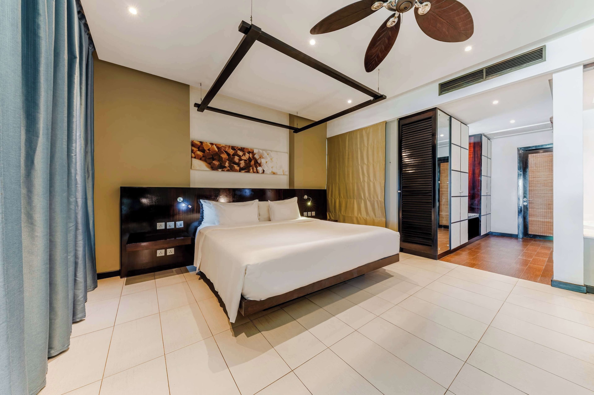 带海景的小型套房