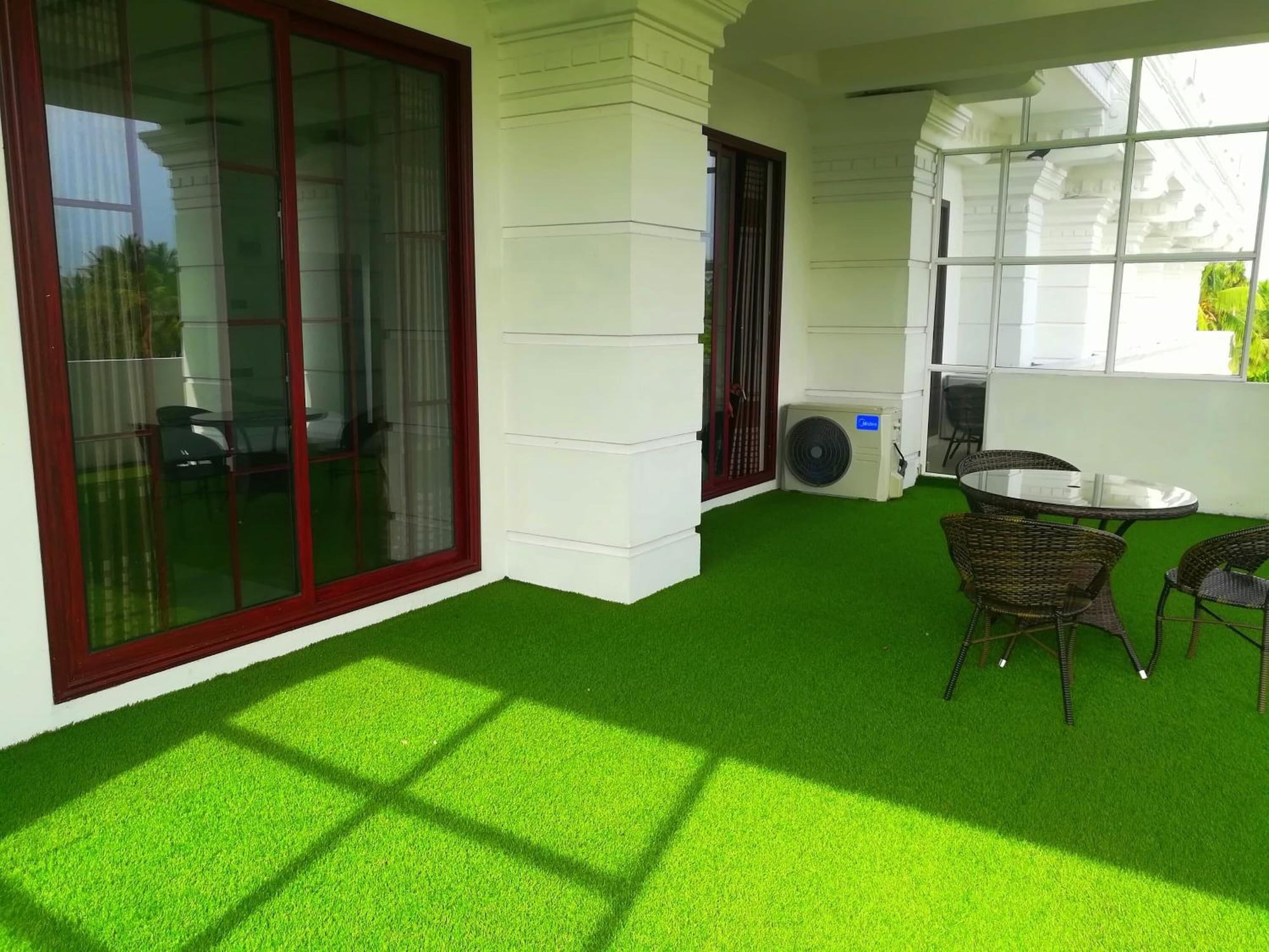 特大床套房带阳台