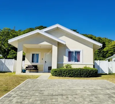 Sunny-shore Hideaway Hotels in 