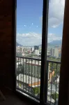 Stylish Private Room City Views & Prime Location