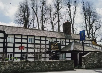 The Lion Hotel Hotels in 