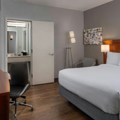Queen Room Courtyard by Marriott New Orleans Downtown Near the French Quarter Promo Code