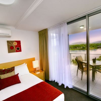 One-Bedroom Apartment Edge Apartment Hotel Promo Code