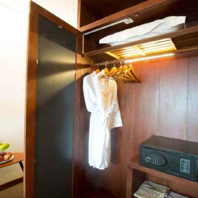 Deluxe Twin Room with City View Non smoking