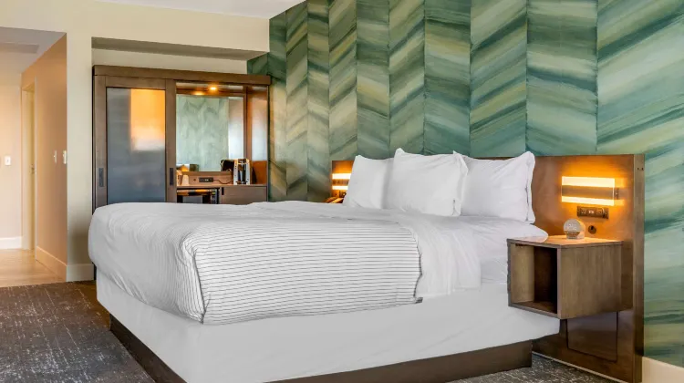Cambria Hotel Ocean City - Bayfront Room