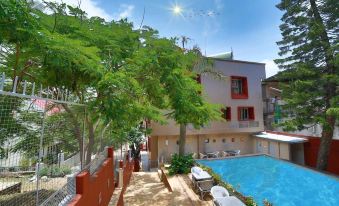 Hotel Marigold Mount Abu with Swimming Pool - Housity