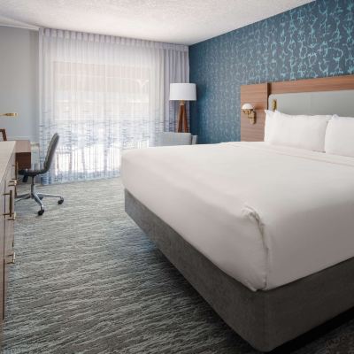 Queen Room-Accessible Red Lion Hotel Port Angeles Harbor Promo Code