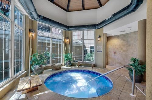 Portofino Tower 3 Unit 1601Three-Bedroom Apartment