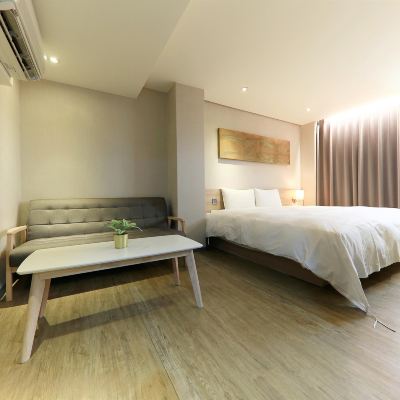豪華雙人房 Unique Hotel 微笑73旅店優惠