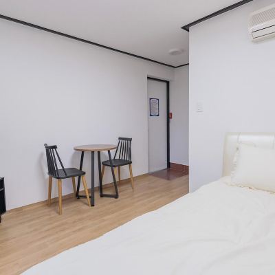 룸 305 (1동) 몽산포 파인 펜션 태안 쿠폰