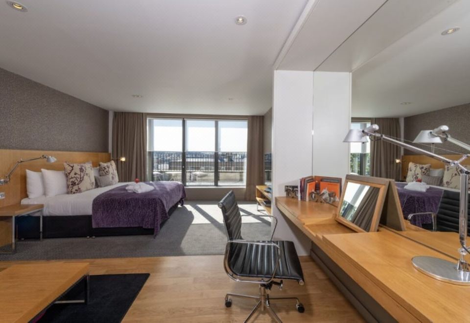 精致套房带阳台