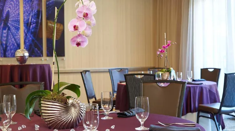 Renaissance Atlanta Midtown Hotel Dining/Restaurant