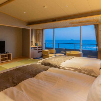 和洋折衷スタイルオーシャンビュールーム(禁煙) 海一望 絶景の宿 いなとり荘 クーポン