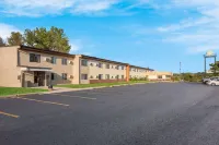 Days Inn by Wyndham Newton Hotel a 