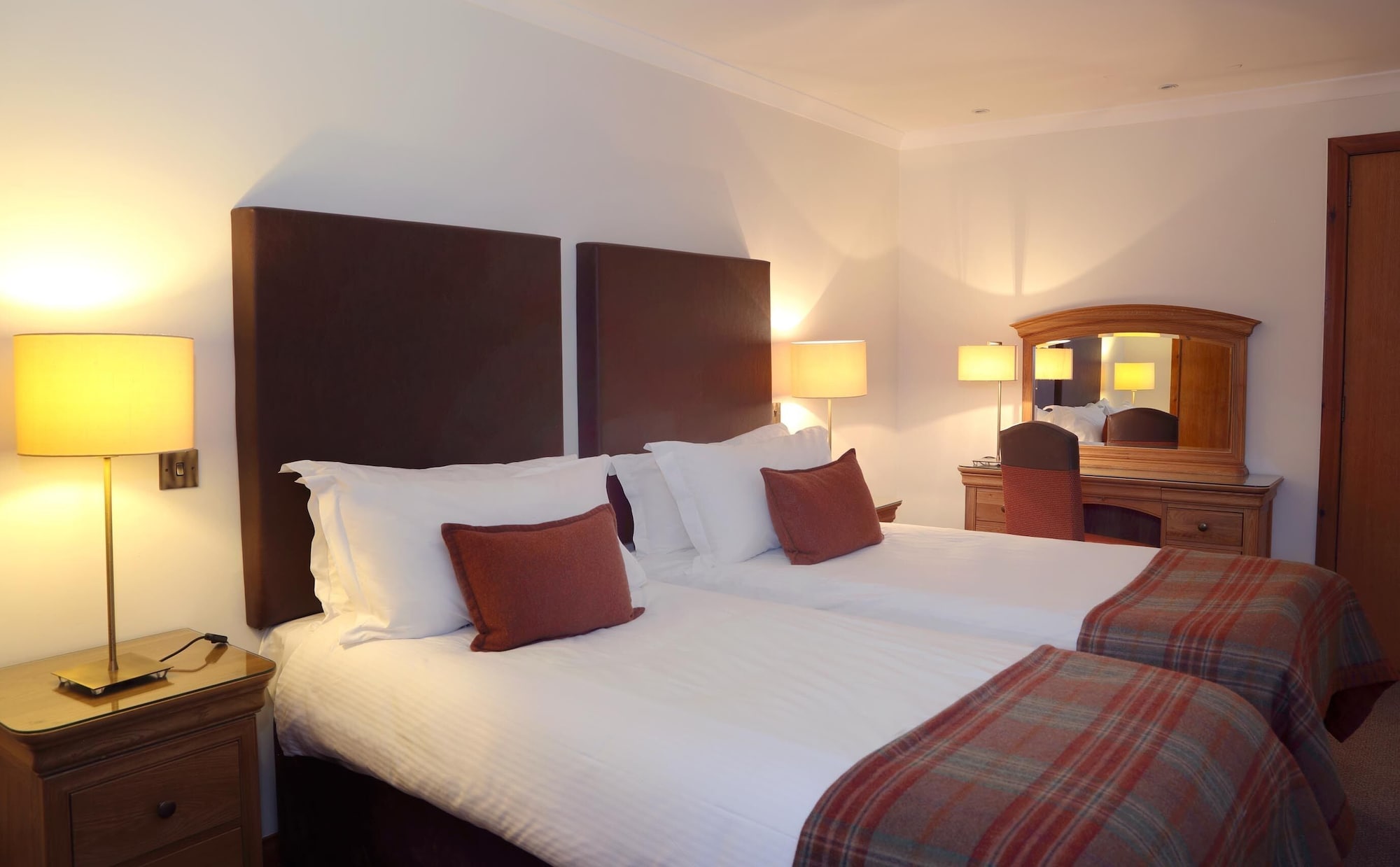 传统加两卧室公寓