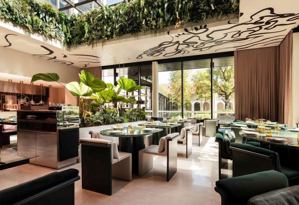 Mondrian Singapore DuxtonSignature Room