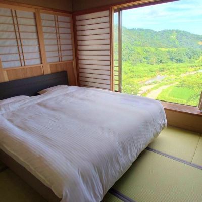 Renewed Modern Japanese-Style Double Room With 10 Tatami Mats And Double Bed-Non-Smoking Mountain View 笹倉温泉　龍雲荘 クーポン