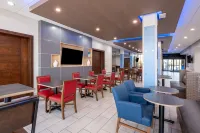 Holiday Inn Express & Suites GILBERT – MESA GATEWAY AIRPORT by IHG