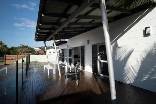 Bella's Beach House - Family Home - South Mission Beach Three-Bedroom House