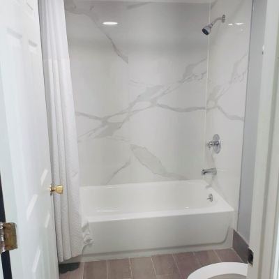 Basic Room with Double Bed Fiddler's Inn Promo Code