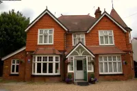 Gatwick Turret Guest House Hotels in 