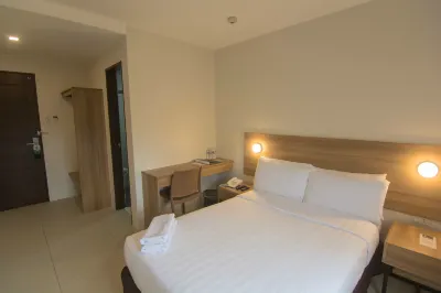 Mango Suites Tuguegarao Hotele w: 