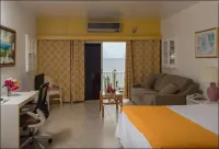 Bird Rock Beach Hotel Hotels in 