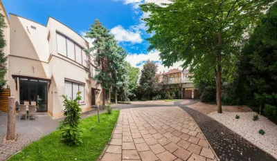 Corso Boutique Hotel Hotele w: 