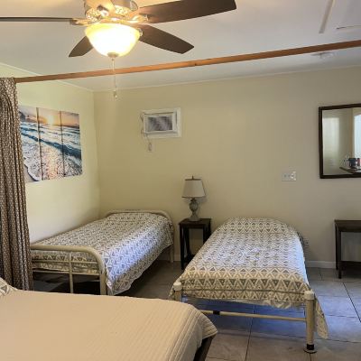 #04 Studio Family Bungalow, 1 Bedroom, Private Bathroom, Garden View, Kitchenette Aarons Cottage Promo Code