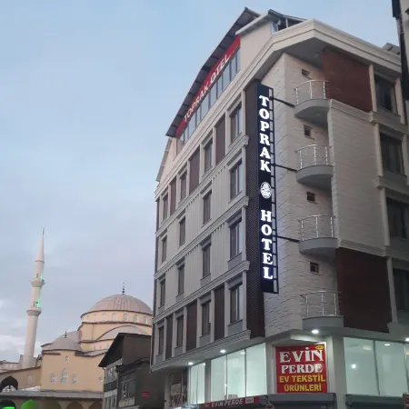 Toprak Hotel Отели в г. Ван