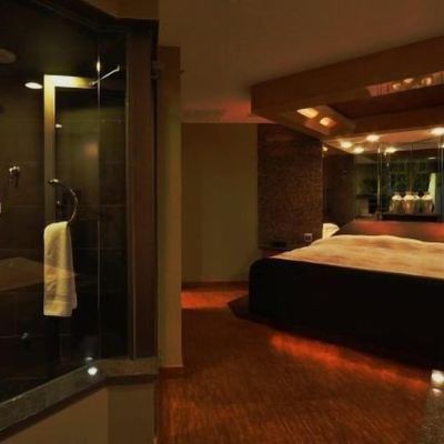 Premium King Suite-Non-Smoking The Champagne Lodge & Luxury Suites Promo Code