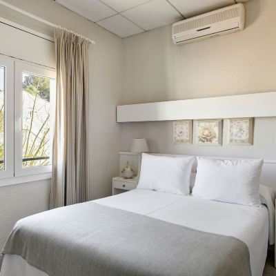 Double Room La Goleta Promo Code
