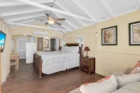 Tropical Cottages