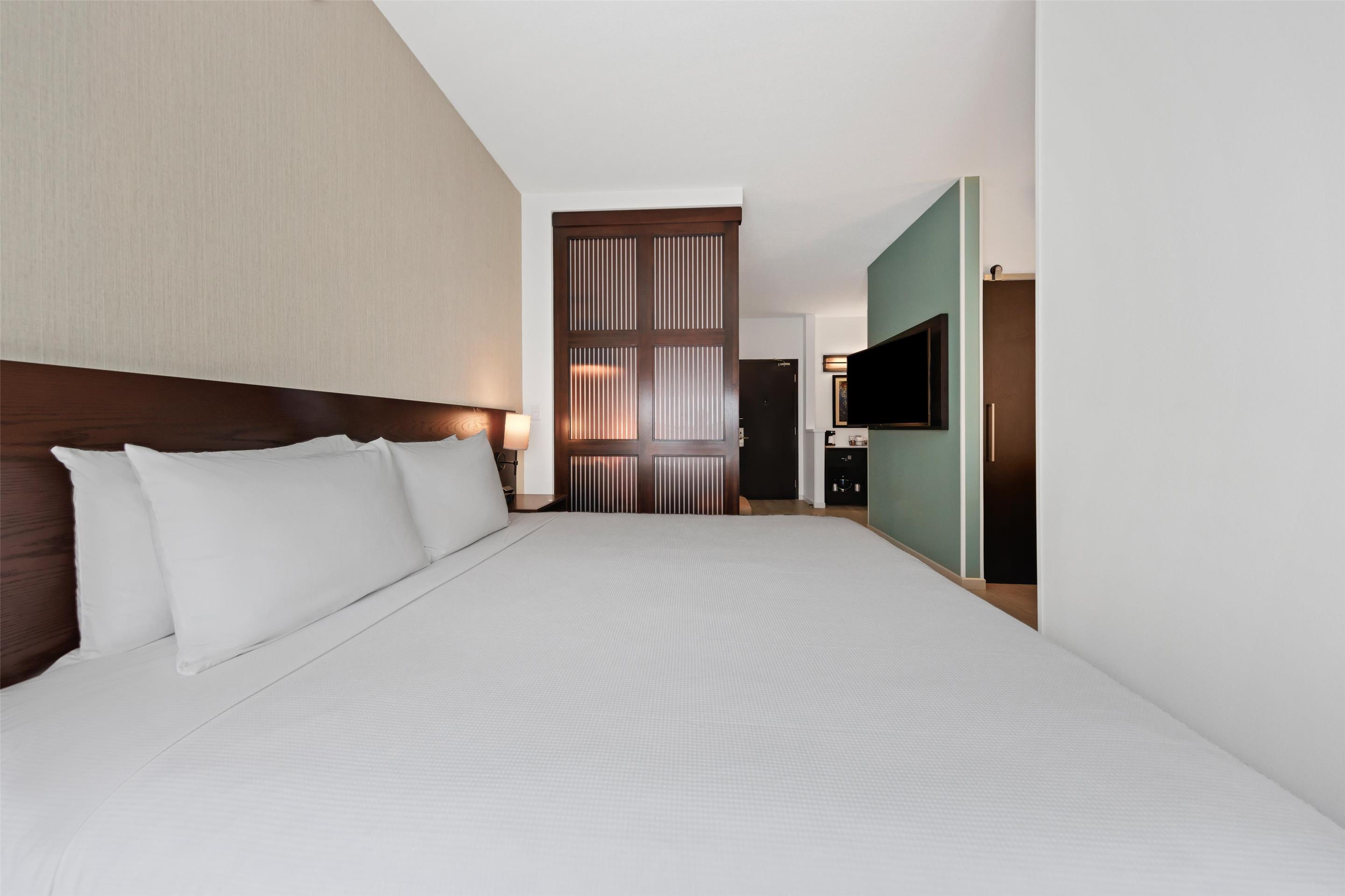 特大床房（带梳化床）