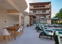 Beach Front Hotel Boutique DK House