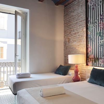Triple Room You & Co. Quart Boutique Promo Code