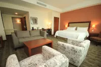 홀리데이 인 레온 플라자 마요르 바이 IHG