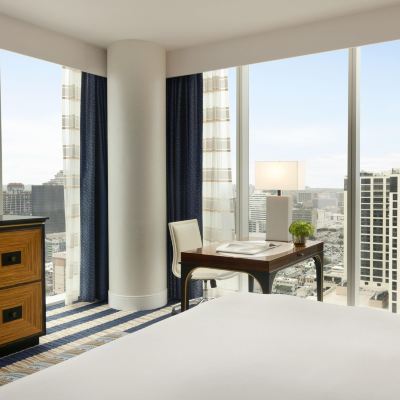 Signature Corner 1 King, 410Sf 38Sm, Floors 8-37, Skyline Views, Shower And Soaking Tub Fairmont Austin Promo Code