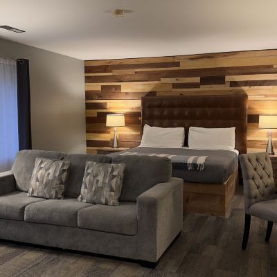Deluxe King Room The Brewery Lodge Hotel Promo Code