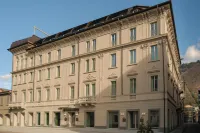 Palazzo San Gottardo Lake Como, a Radisson Collection Отели в г. 